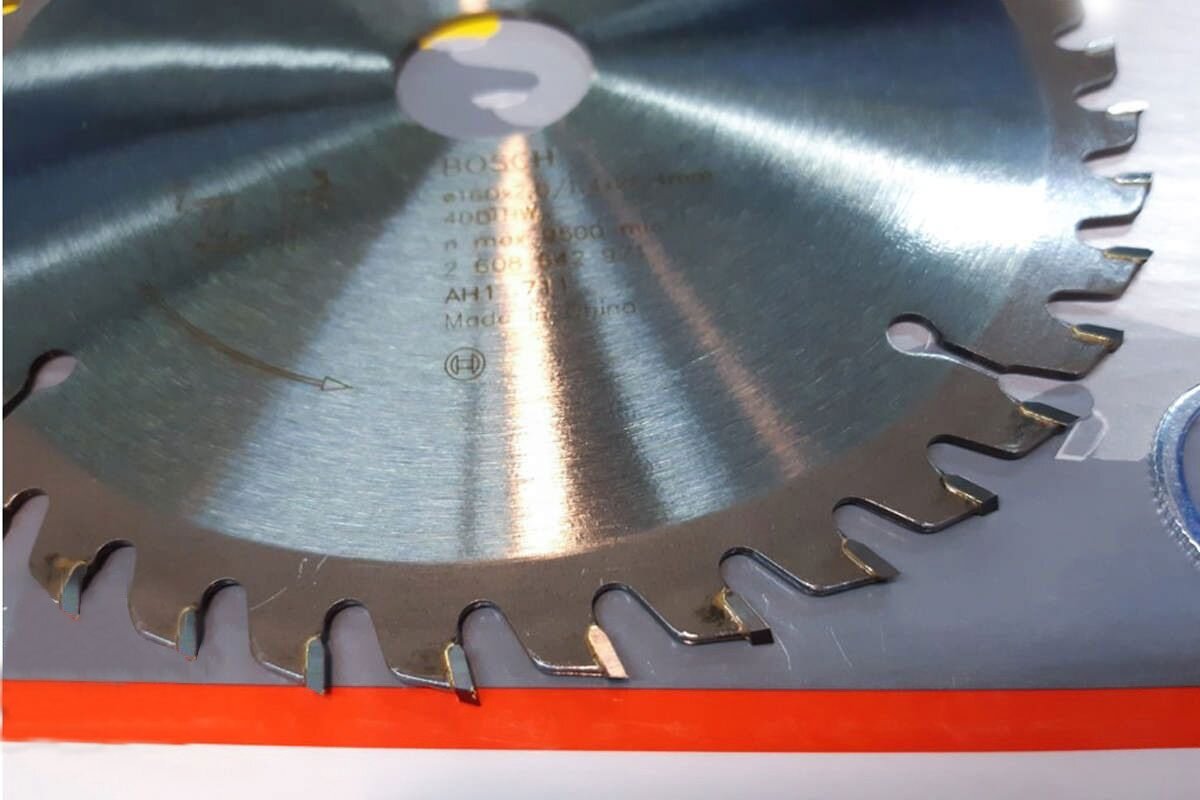 Lưỡi cưa gỗ 160x25.4mm T40 Bosch 2608642971