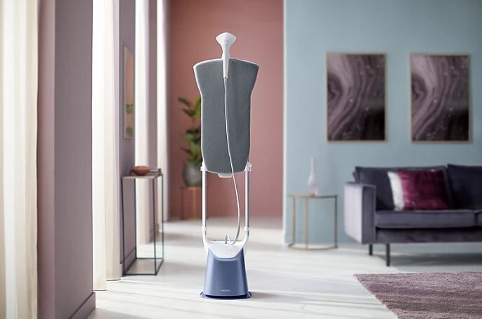 Bàn là hơi nước đứng Philips GC625/29 có thiết kế hiện đại, sang trọng