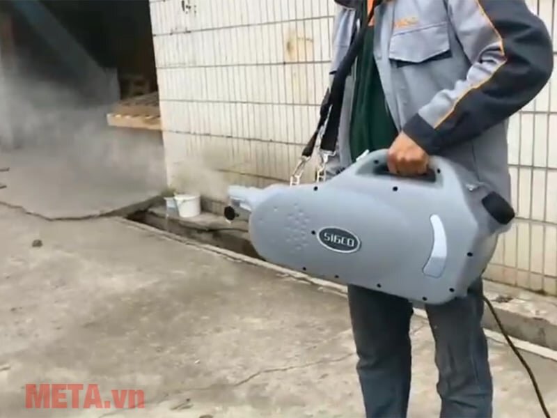 Máy phun xịt hóa chất  