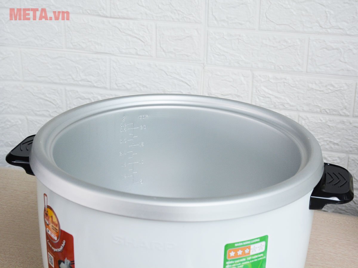 Sharp KSH D44V có bộ phận lõi nồi được được làm từ chất liệu hợp kim nhôm bền bỉ