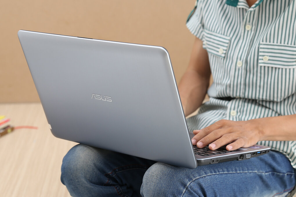 Asus A540UP i3 7100U/4GB/500GB/2G M420/Win10/(DM094T) Asus A540UP i3 7100U/4GB/500GB/2G M420/Win10/(DM094T)