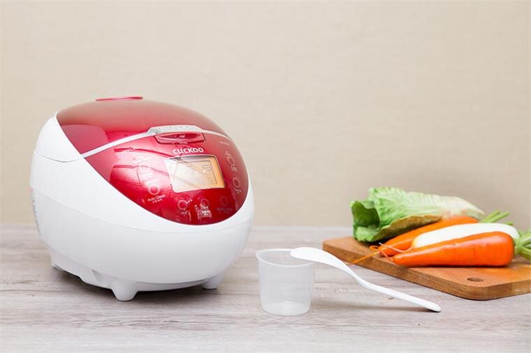 Nồi cơm điện tử Cuckoo CR-0655F 1L