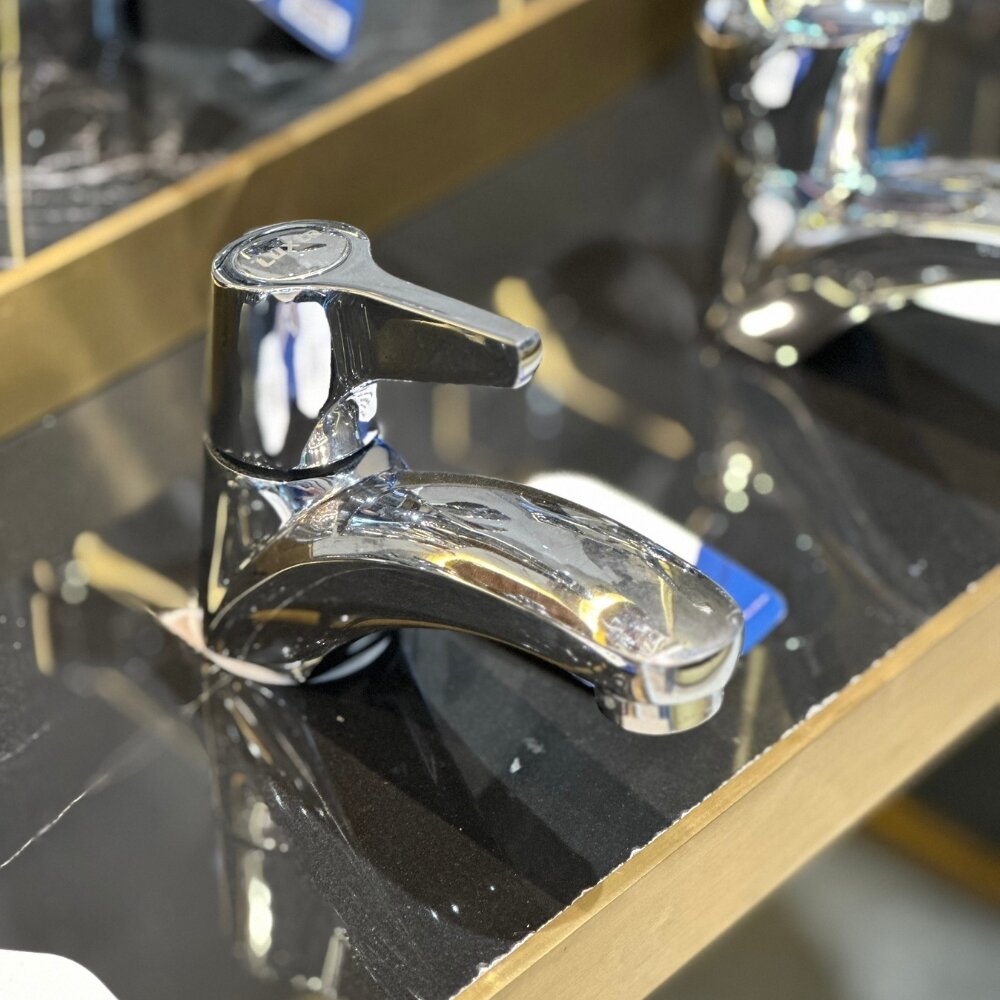 Sản phẩm vòi chậu lạnh Luxta L1102V