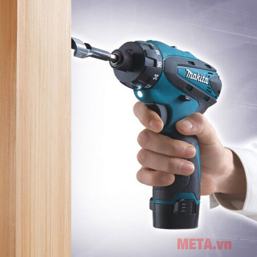 Máy khoan vặn vít dùng pin Makita DF030DZ vỏ nhựa Máy khoan pin 10.8V