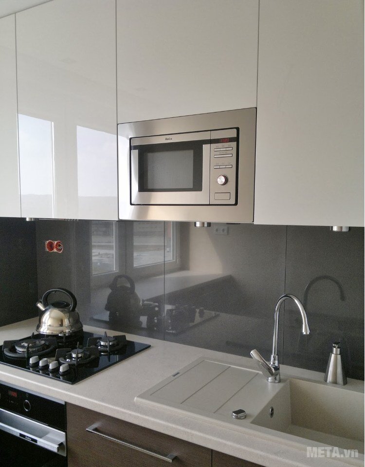 Lò vi sóng Amica AMM20BI