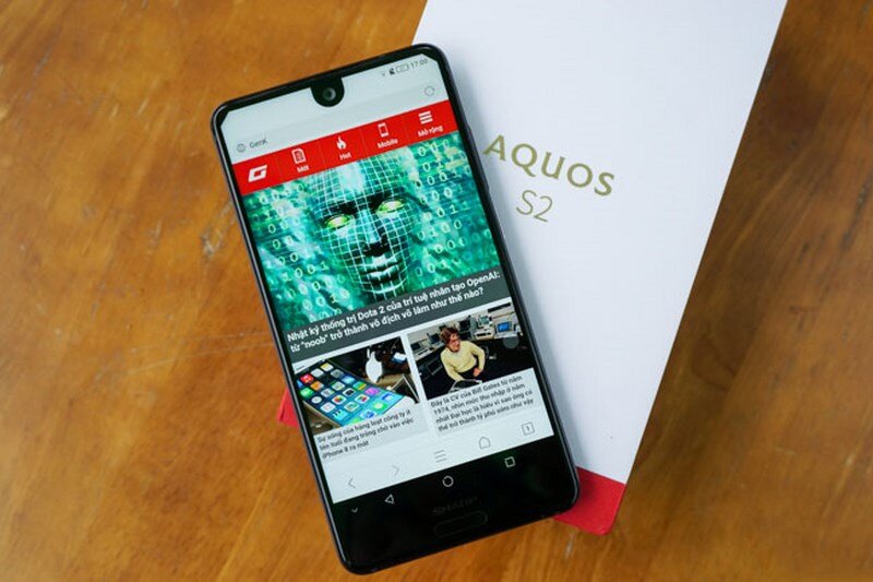 Điện thoại Sharp Aquos S2