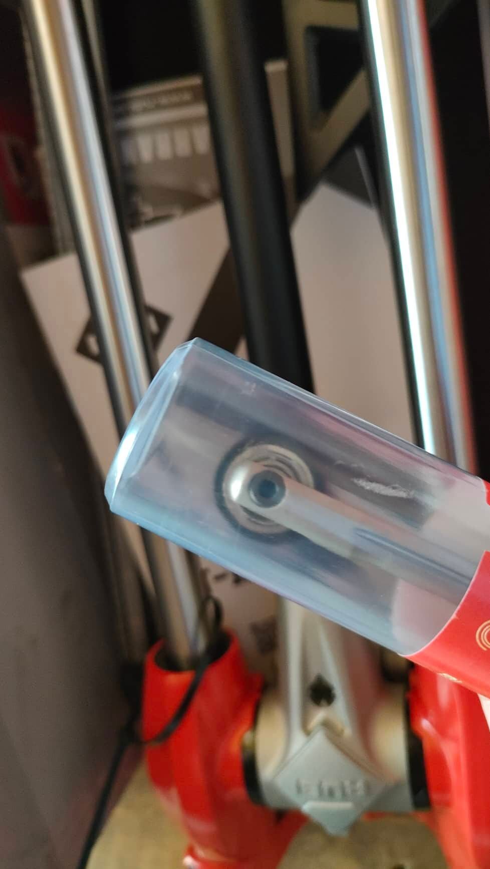 Bàn cắt gạch Rubi có lưỡi cắt sắc bén Bàn cắt gạch Rubi