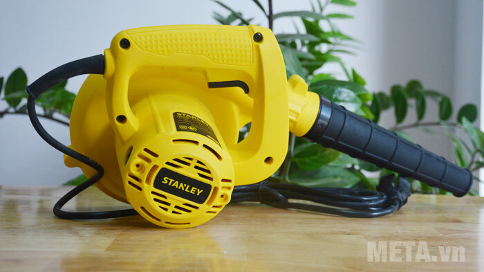 Máy thổi bụi Stanley STPT 600
