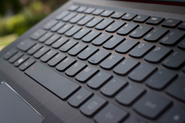 Laptop Lenovo U4170 i3 4030U/4GB/500GB/Win8.1