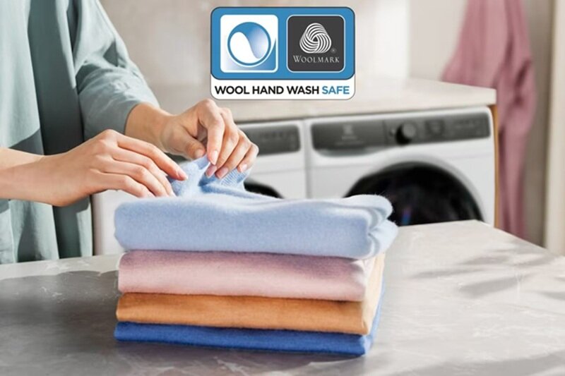 Máy giặt sấy Electrolux EWW1143R7SC