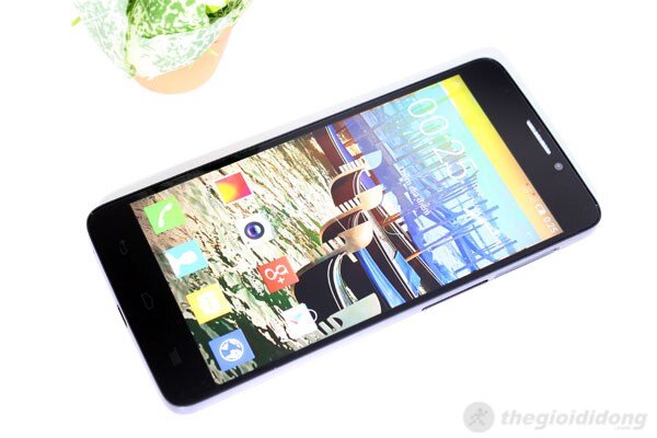 Điện thoại Alcatel One Touch Idol X 6040D