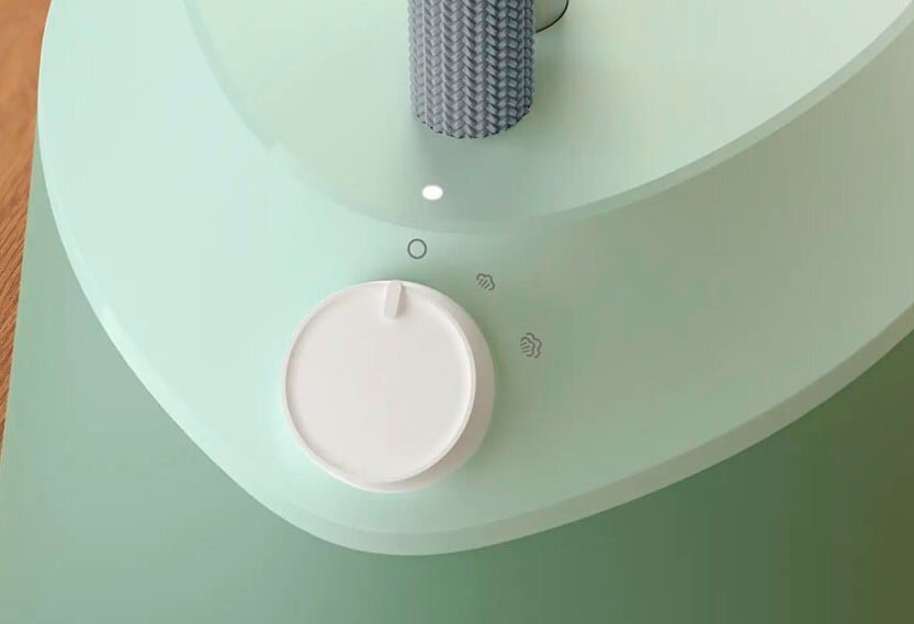 Bàn ủi hơi nước đứng Philips STE1010/70 có 2 mức hơi nước cho người dùng chọn