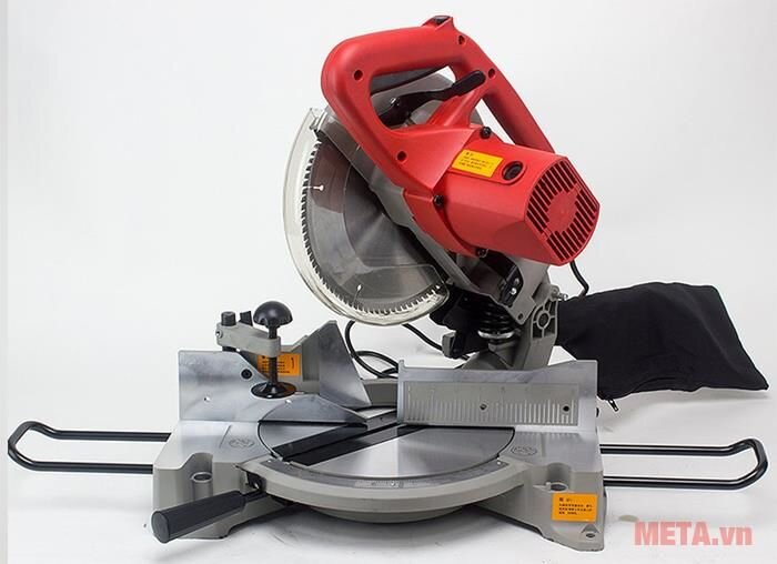 Máy cắt góc Ken 7210