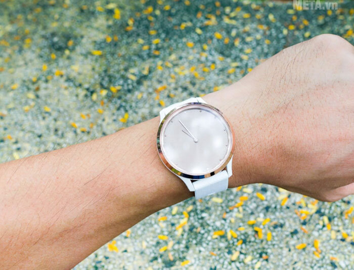 Đồng hồ thông minh theo dõi sức khỏe Garmin Vivomove HR (Sport Edition)