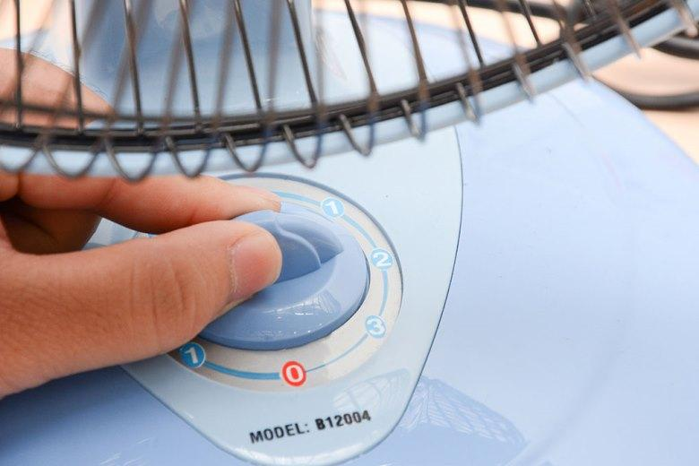 Quạt bàn Asia B12004