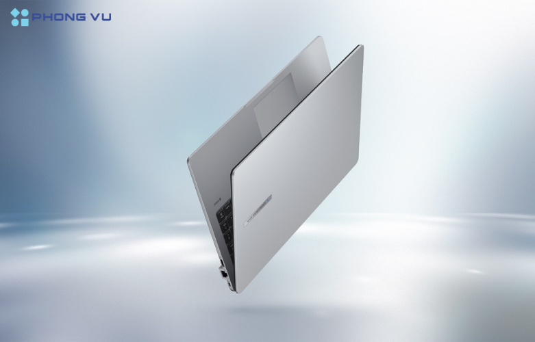 Laptop Asus ExpertBook P1 P1403CVA-i308256-63W thiết kế tối giản nhưng vẫn toát lên vẻ chuyên nghiệp