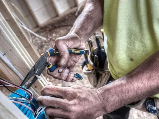 Kìm đa năng VISE-GRIP mũi dài 8 inch Irwin 1902419 Kìm đa năng VISE-GRIP mũi dài 8 inch Irwin 1902419