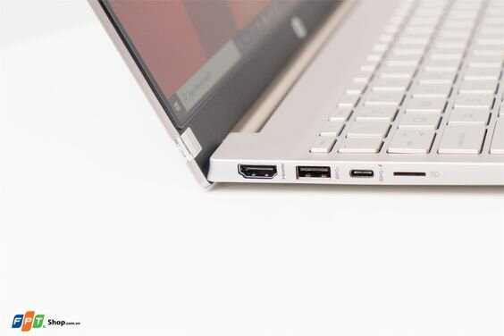 HP Pavilion 15 eg2037TX (ảnh 6)