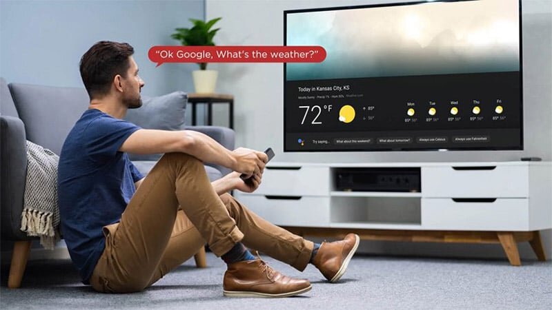 Google Tivi TCL 55P745 có khả năng tìm kiếm bằng giọng nói