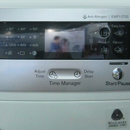 Phím chức năng và màn hình hiển thị thời gian