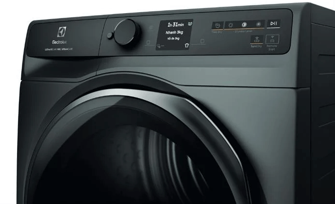 Máy sấy bơm nhiệt Electrolux UltimateCare 9kg EDH902R9SC có bảng điều khiển hiện đại