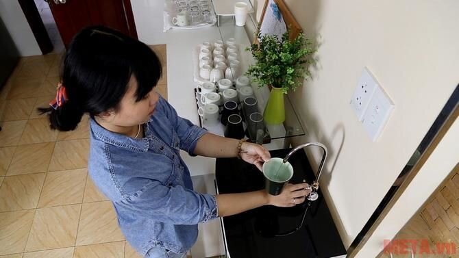 Máy lọc nước tinh khiết RO thông minh FujiE RO-09 (RO 03/003A 9 cấp lọc)