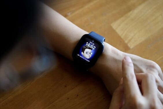 Màn hình Retina Always-On trên Apple Watch Series 6 44mm siêu nét