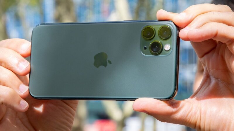 Điện thoại iPhone 11 Pro Max 64GB hàng cũ kiểm tra camera