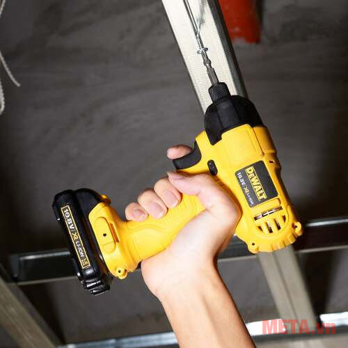 Thân máy vặn vít pin Dewalt DCF805N (Chưa bao gồm pin) Thân máy vặn vít pin Dewalt DCF805N (Chưa bao gồm pin)