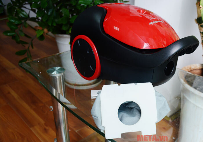 Máy hút bụi Panasonic MC-CG373RN46 - 1800W