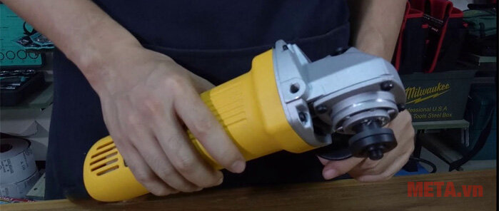 Máy mài góc Dewalt DW820 Máy mài góc Dewalt DW820