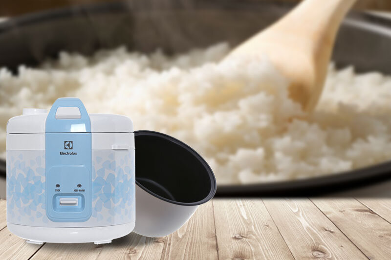Nồi cơm điện Electrolux 1.8 lít ERC3205 Nồi cơm điện Electrolux 1.8 lít ERC3205