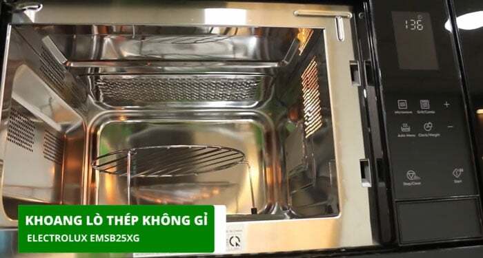 Electrolux EMSB25XG có khoang lò rộng Electrolux EMSB25XG có khoang lò rộng