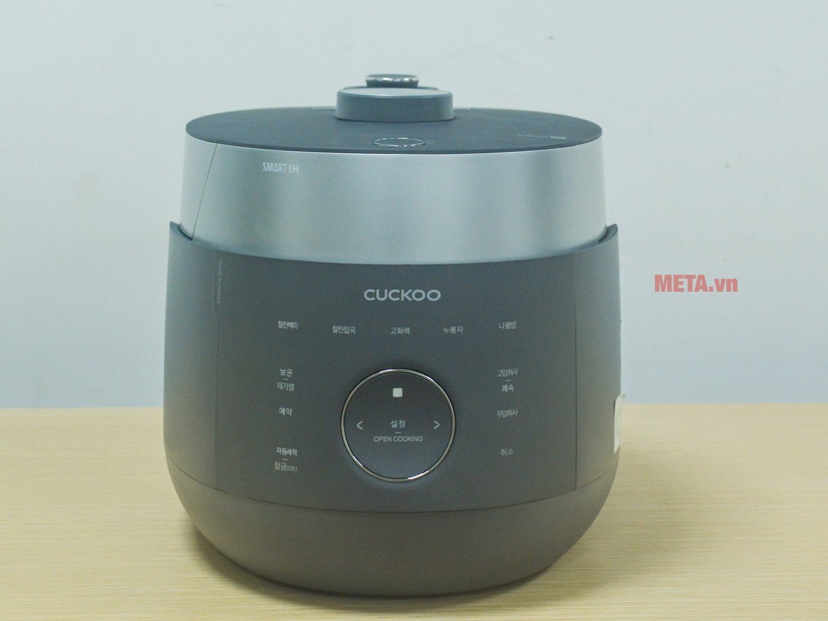 Nồi cơm điện có thiết kế hiện đại 