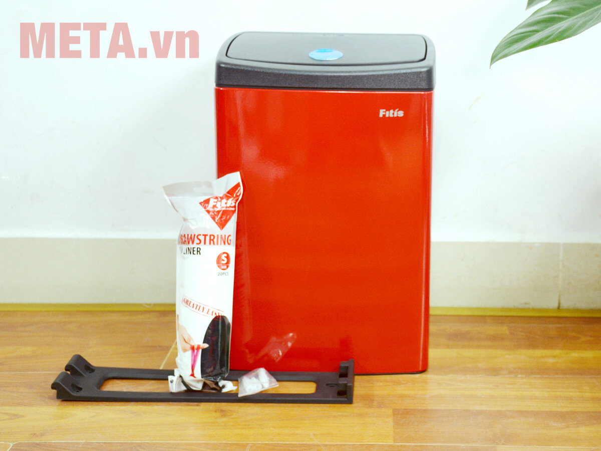 Thùng rác inox nhấn vuông nhỏ Fitis STS1-906 - 15 lít (Đỏ)