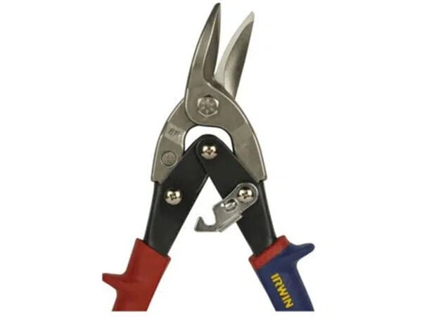 Mũi kéo uốn cong giúp cắt được những góc khó Mũi kéo uốn cong giúp cắt được những góc khó