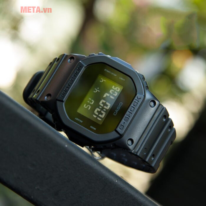 Đồng hồ nam Casio G-Shock DW-5600BB-1DR dây nhựa Đồng hồ nam Casio G-Shock DW-5600BB-1DR dây nhựa