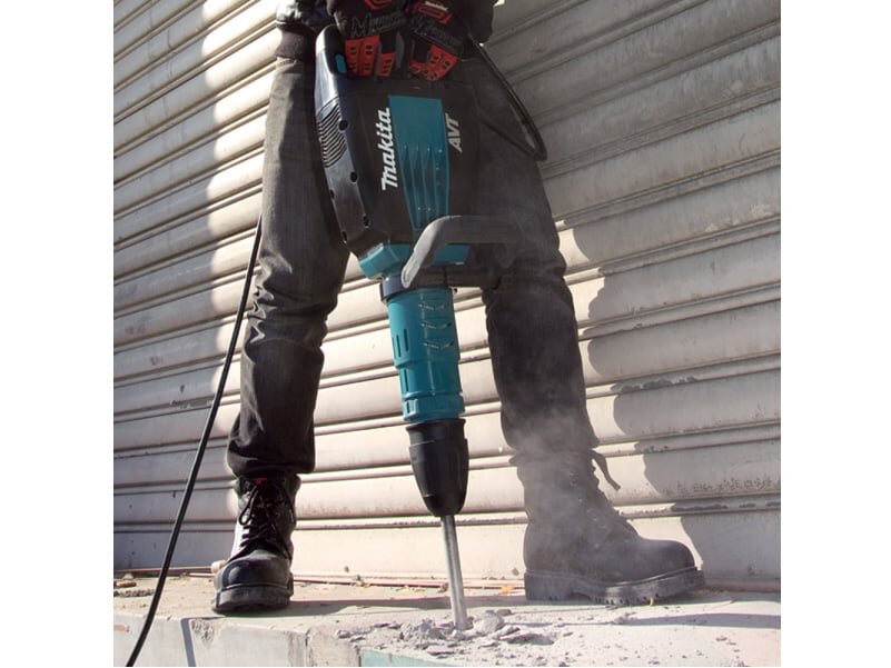 Sử dụng máy đục bê tông Makita HM1214C Máy đục bê tông Makita