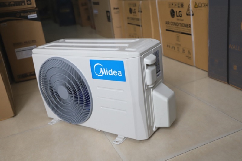 Điều hòa Midea 9000 BTU 1 chiều MSAFII-10CRN8 gas R-32 4 Điều hòa Midea 9000 BTU 1 chiều MSAFII-10CRN8 tiết kiệm điện tối ưu