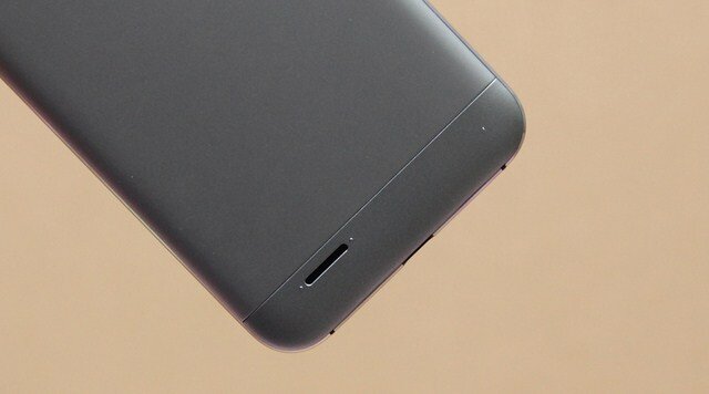 Điện thoại ZTE Blade V6