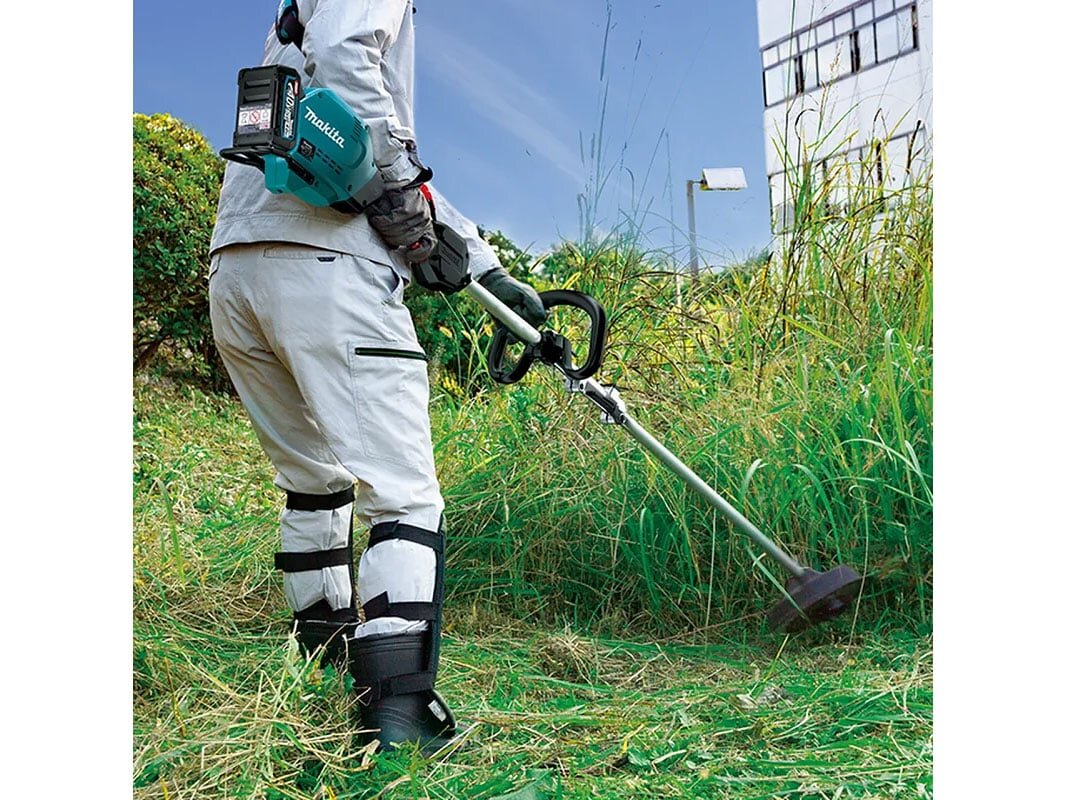 Máy đa năng dùng pin 40V Makita UX01GZ Máy đa năng dùng pin 40V Makita UX01GZ