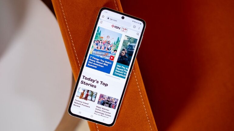 samsung galaxy z flip3 màn hình