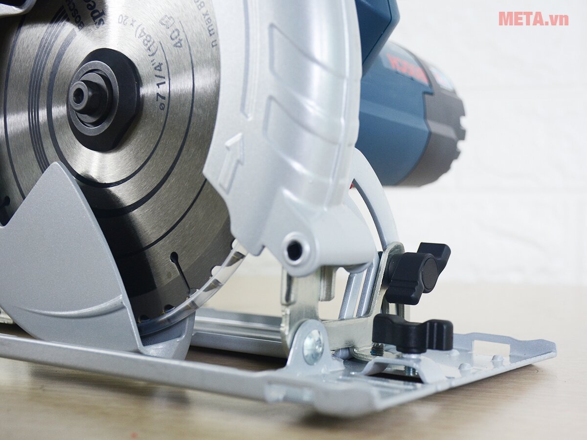 Máy cưa đĩa Bosch GKS-190