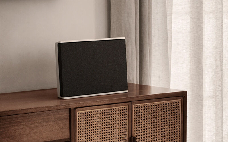 Đặt loa dựng đứng thẳng