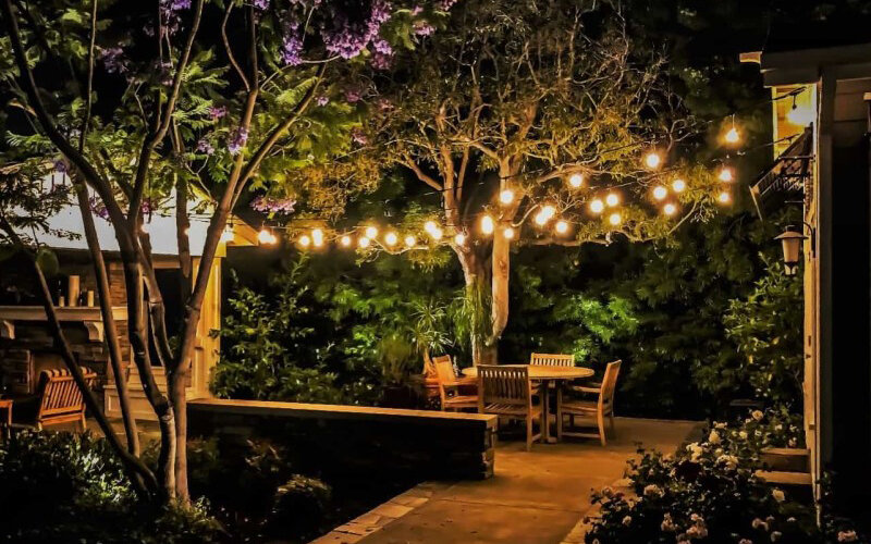 Dây đèn trang trí ngoài trời E27 MPE DDCT10 20 chống nước tốt