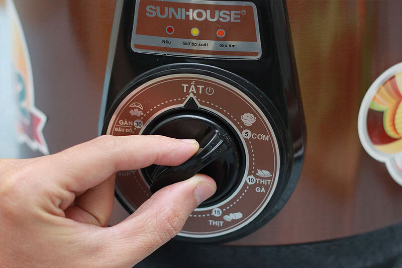 Nồi áp suất điện Sunhouse SHD-1552 5.0 lít Nồi áp suất điện Sunhouse SHD-1552 5.0 lít