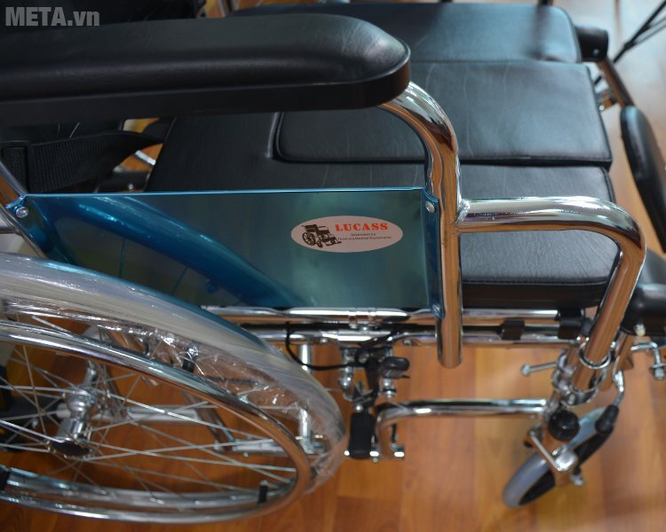 Xe lăn đa năng Lucass X7 (~X7A) - Xe lăn có bô, ngả và tay phanh