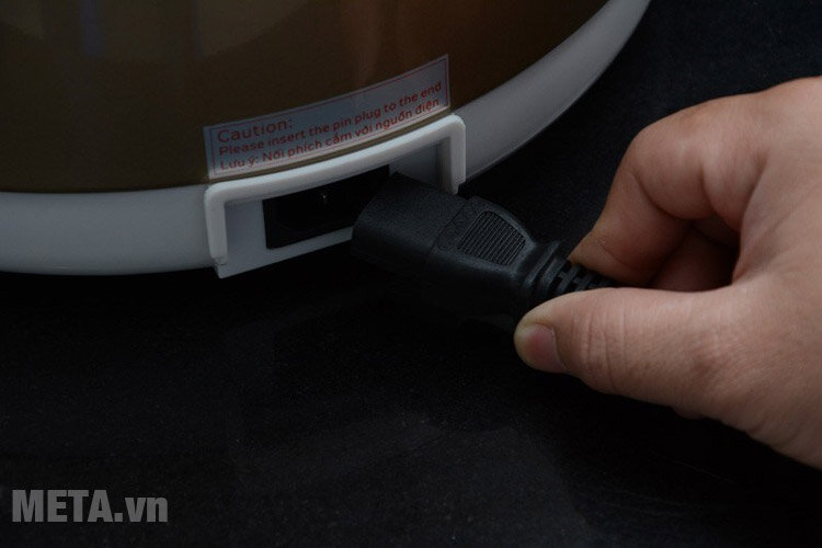 Nồi áp suất điện đa năng Kangaroo KG135 (5 lít)