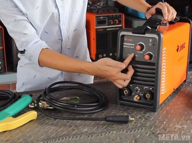 Máy hàn Jasic TIG 250A