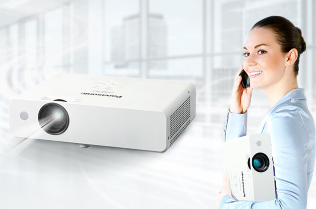 Máy chiếu Panasonic PT-LB280A